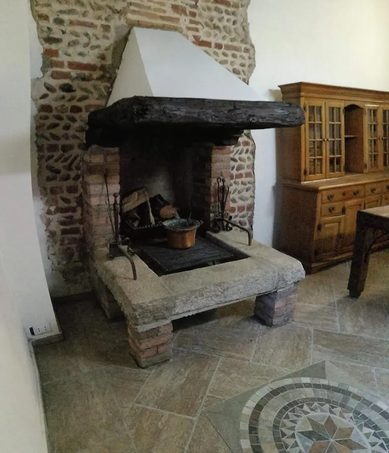 Oda ve Kahvaltı B&B Castello Di Cavaione Truccazzano