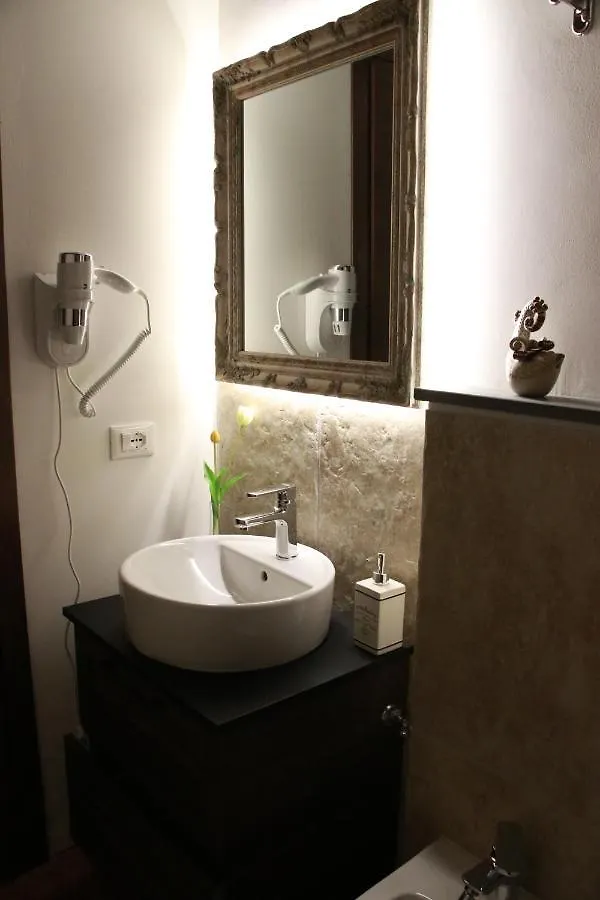 B&B Castello Di Cavaione Truccazzano 3*,